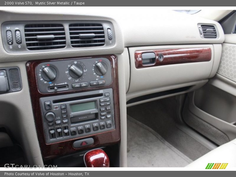 Mystic Silver Metallic / Taupe 2000 Volvo S70
