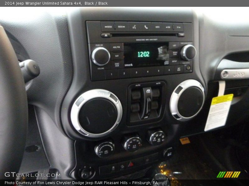Black / Black 2014 Jeep Wrangler Unlimited Sahara 4x4