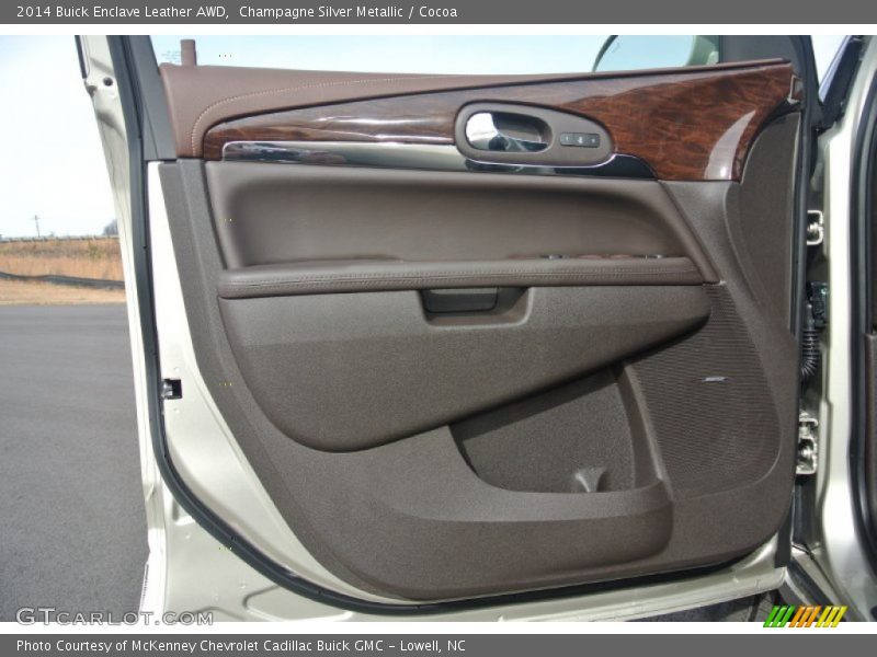 Door Panel of 2014 Enclave Leather AWD
