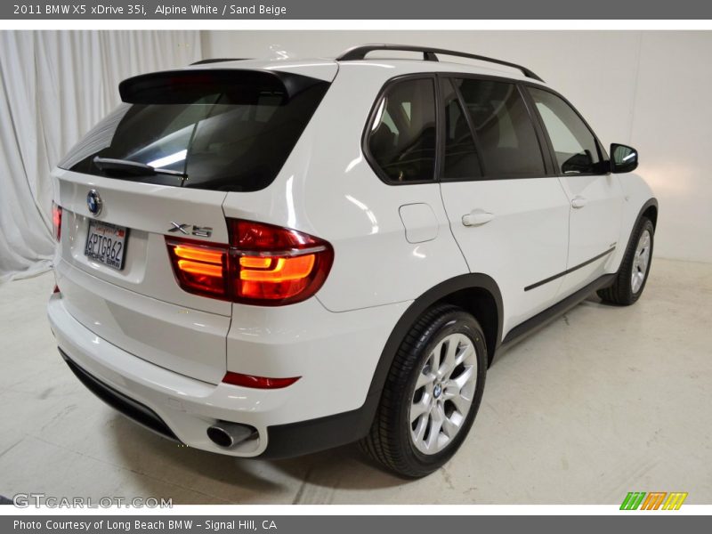 Alpine White / Sand Beige 2011 BMW X5 xDrive 35i