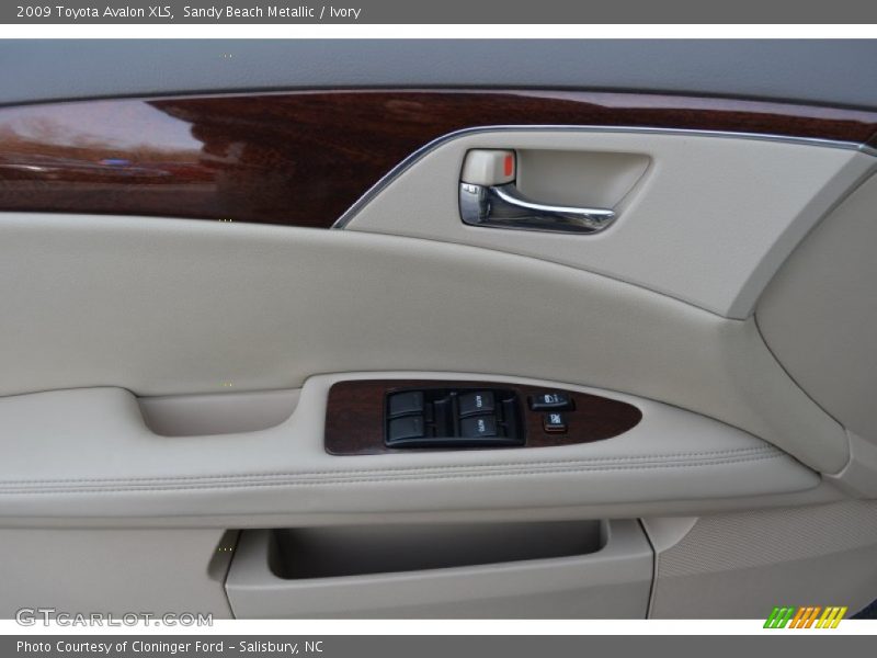 Sandy Beach Metallic / Ivory 2009 Toyota Avalon XLS