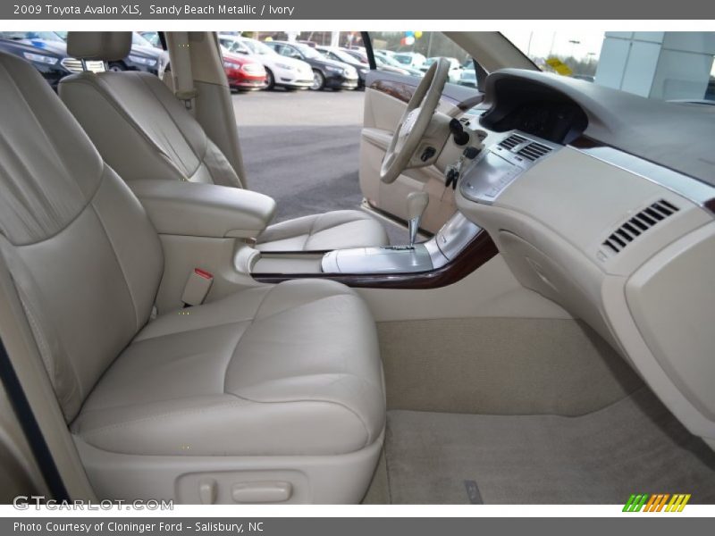 Sandy Beach Metallic / Ivory 2009 Toyota Avalon XLS