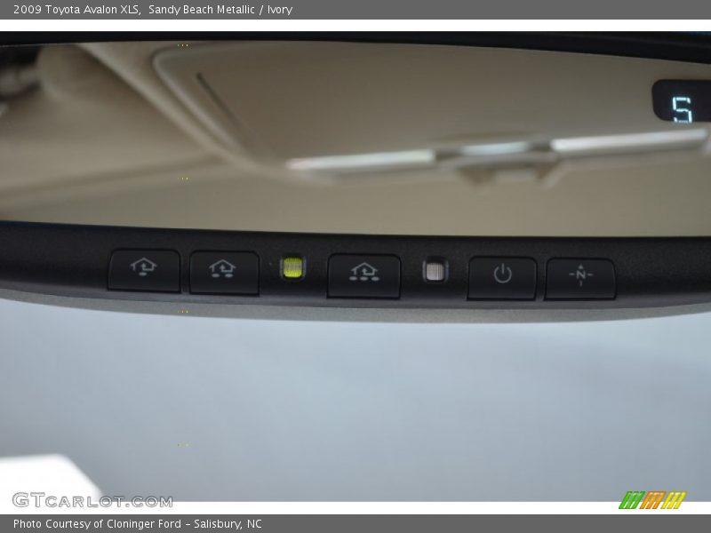 Sandy Beach Metallic / Ivory 2009 Toyota Avalon XLS