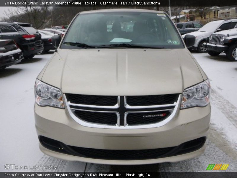 Cashmere Pearl / Black/Sandstorm 2014 Dodge Grand Caravan American Value Package