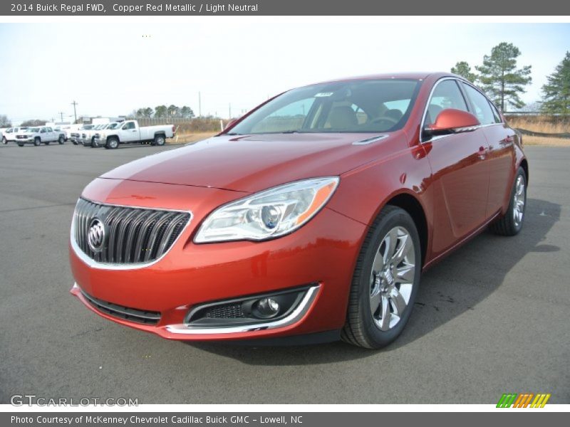 Front 3/4 View of 2014 Regal FWD