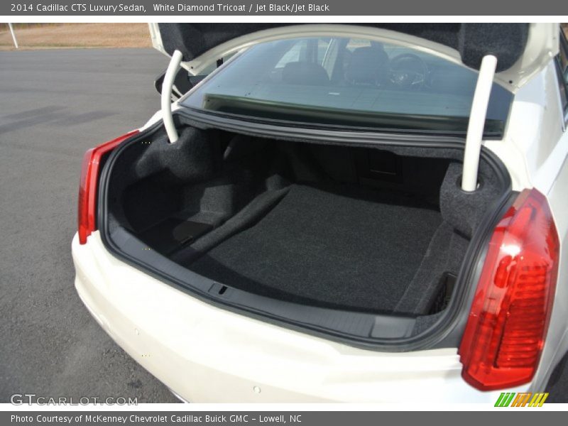  2014 CTS Luxury Sedan Trunk