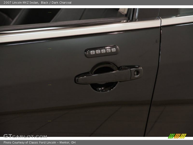 Black / Dark Charcoal 2007 Lincoln MKZ Sedan