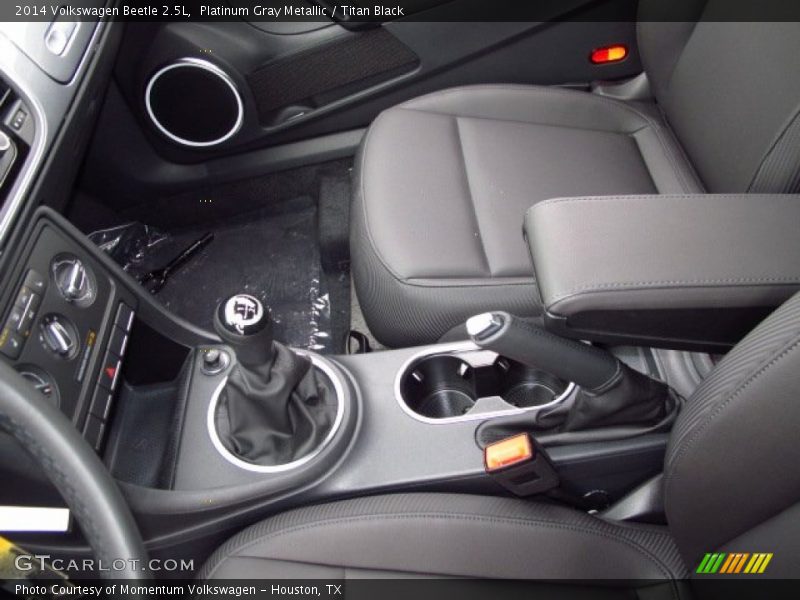 Platinum Gray Metallic / Titan Black 2014 Volkswagen Beetle 2.5L