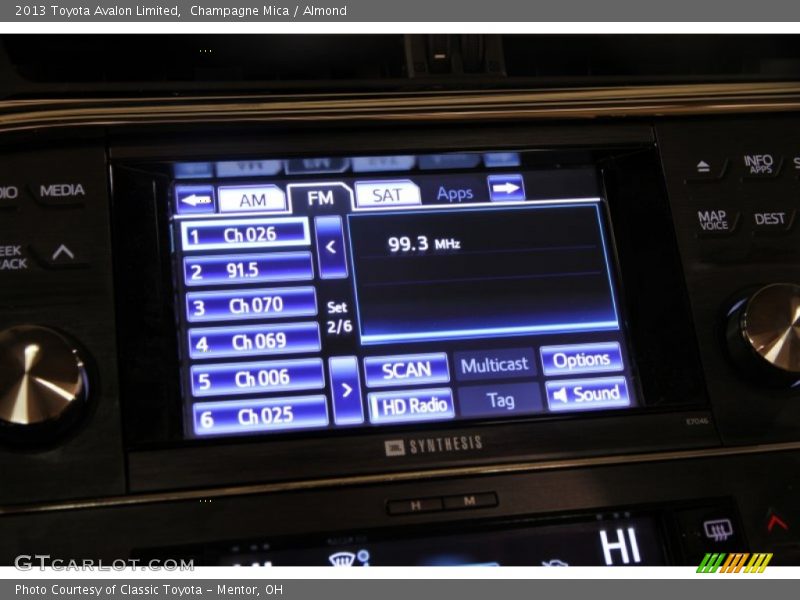 Champagne Mica / Almond 2013 Toyota Avalon Limited