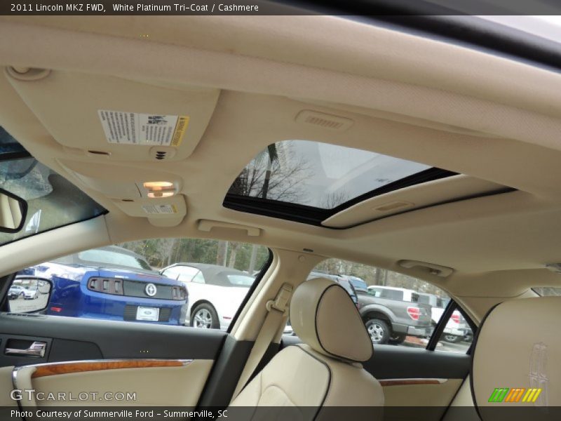 White Platinum Tri-Coat / Cashmere 2011 Lincoln MKZ FWD