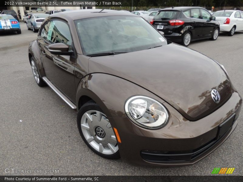 Front 3/4 View of 2012 Beetle 2.5L