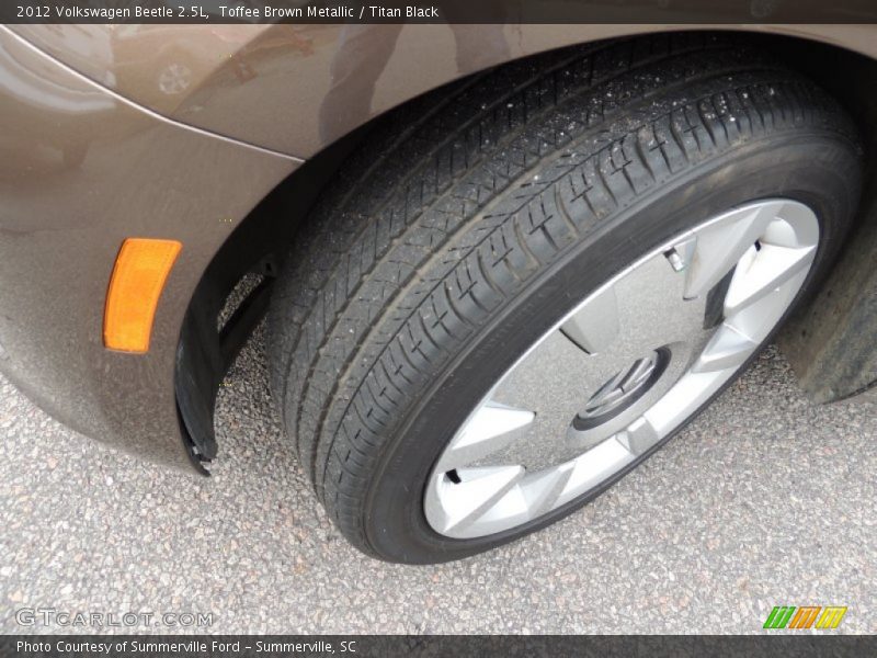 Toffee Brown Metallic / Titan Black 2012 Volkswagen Beetle 2.5L