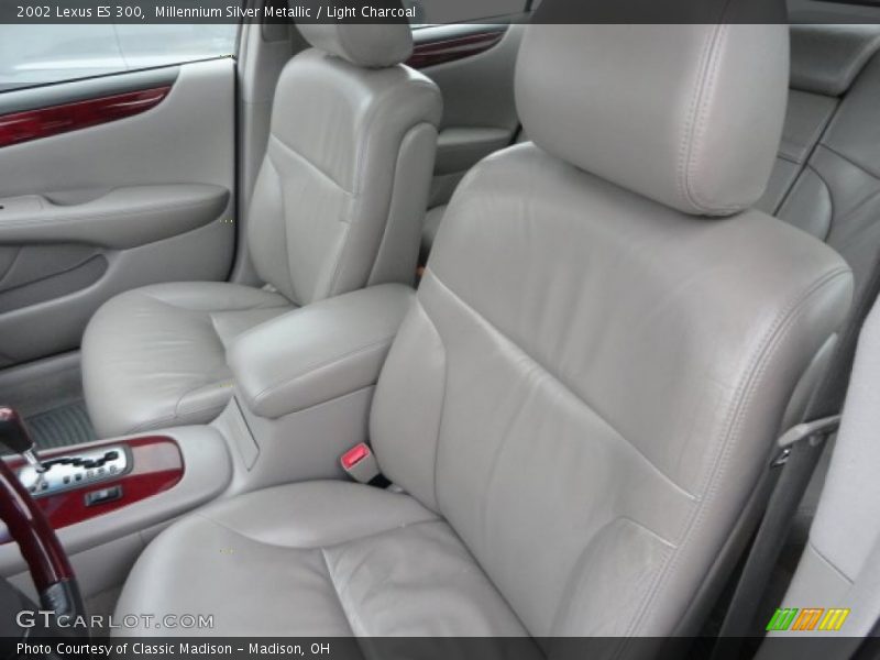 Millennium Silver Metallic / Light Charcoal 2002 Lexus ES 300