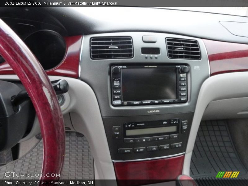 Millennium Silver Metallic / Light Charcoal 2002 Lexus ES 300