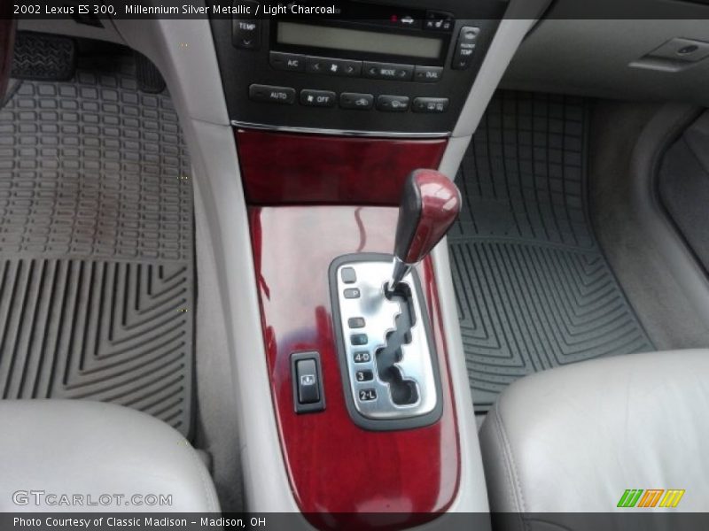 Millennium Silver Metallic / Light Charcoal 2002 Lexus ES 300