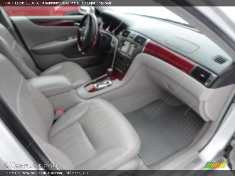 Millennium Silver Metallic / Light Charcoal 2002 Lexus ES 300