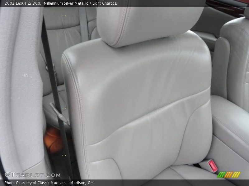 Millennium Silver Metallic / Light Charcoal 2002 Lexus ES 300