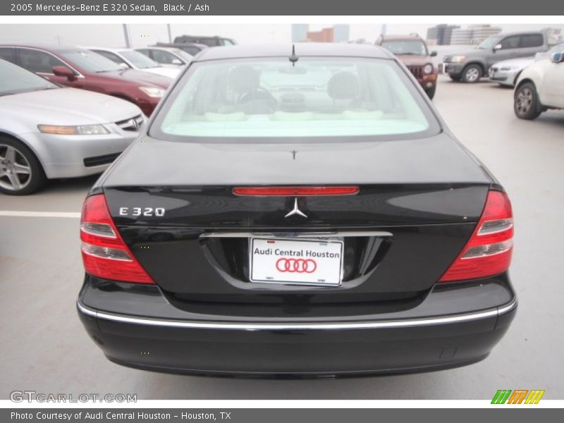 Black / Ash 2005 Mercedes-Benz E 320 Sedan