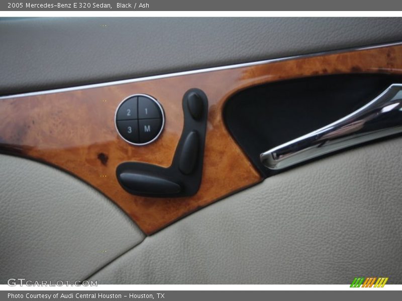 Black / Ash 2005 Mercedes-Benz E 320 Sedan