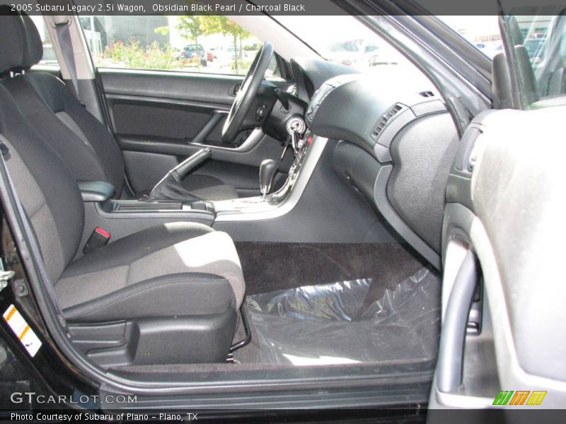 Obsidian Black Pearl / Charcoal Black 2005 Subaru Legacy 2.5i Wagon