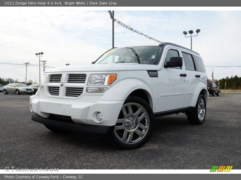 Bright White / Dark Slate Gray 2011 Dodge Nitro Heat 4.0 4x4