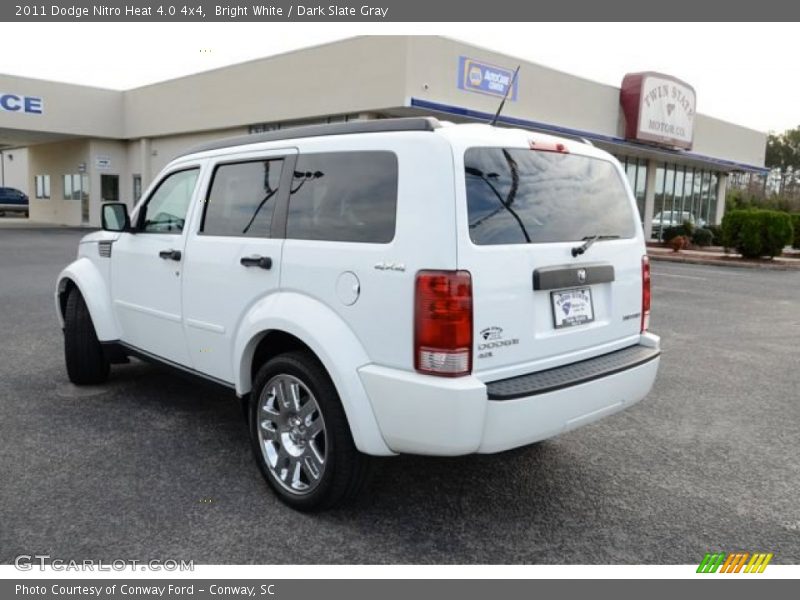 Bright White / Dark Slate Gray 2011 Dodge Nitro Heat 4.0 4x4