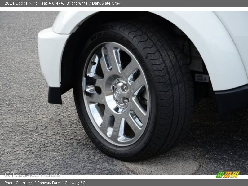 Bright White / Dark Slate Gray 2011 Dodge Nitro Heat 4.0 4x4
