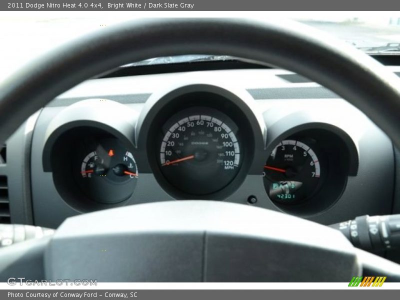 Bright White / Dark Slate Gray 2011 Dodge Nitro Heat 4.0 4x4