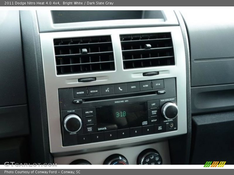 Bright White / Dark Slate Gray 2011 Dodge Nitro Heat 4.0 4x4