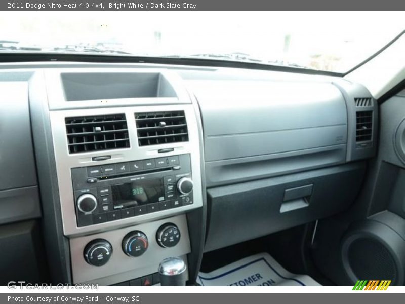 Bright White / Dark Slate Gray 2011 Dodge Nitro Heat 4.0 4x4