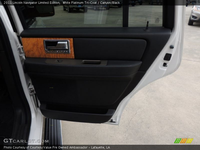 White Platinum Tri-Coat / Canyon/Black 2011 Lincoln Navigator Limited Edition