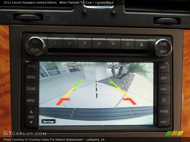 White Platinum Tri-Coat / Canyon/Black 2011 Lincoln Navigator Limited Edition