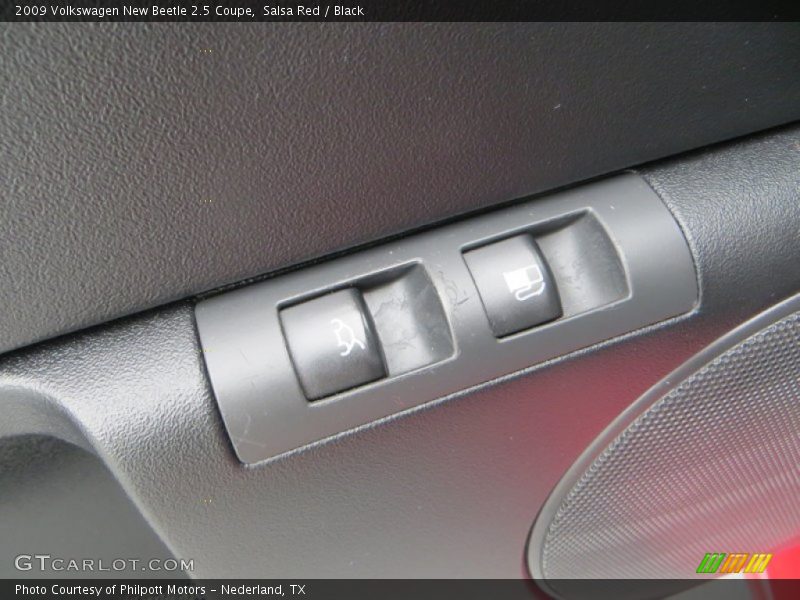 Salsa Red / Black 2009 Volkswagen New Beetle 2.5 Coupe