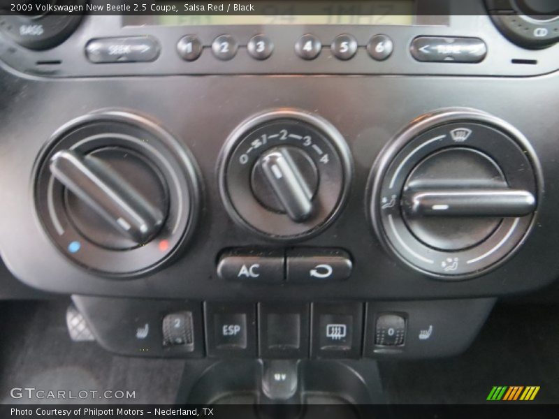 Salsa Red / Black 2009 Volkswagen New Beetle 2.5 Coupe
