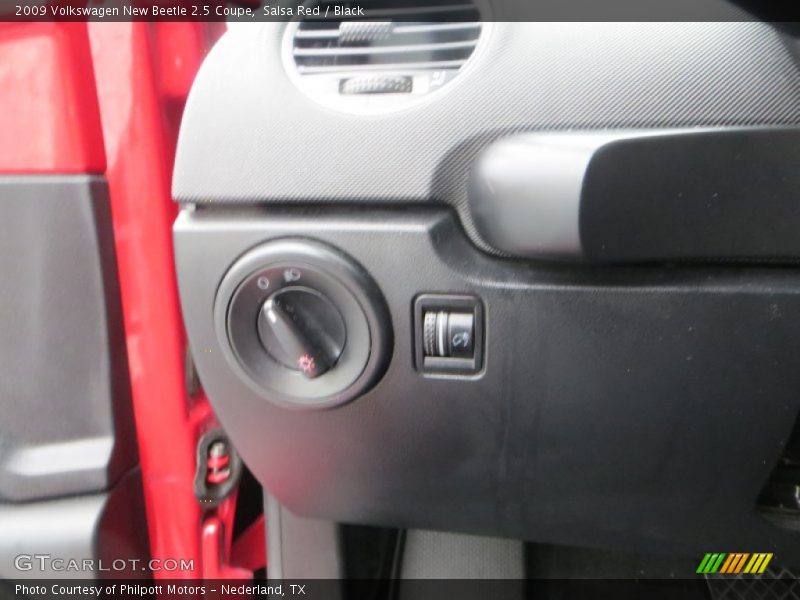 Salsa Red / Black 2009 Volkswagen New Beetle 2.5 Coupe