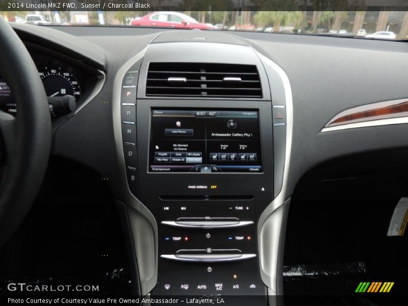 Controls of 2014 MKZ FWD