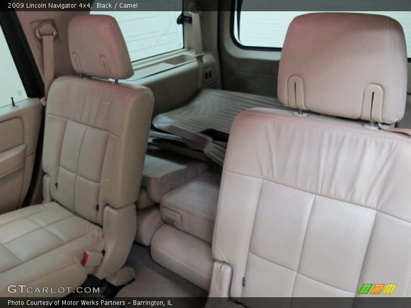 Black / Camel 2009 Lincoln Navigator 4x4