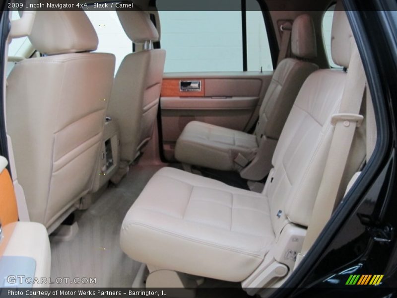 Black / Camel 2009 Lincoln Navigator 4x4