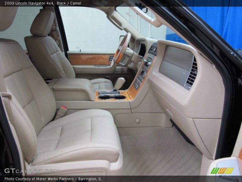 Black / Camel 2009 Lincoln Navigator 4x4