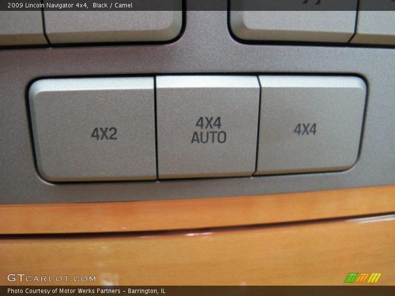 Black / Camel 2009 Lincoln Navigator 4x4