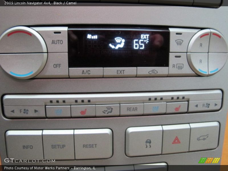 Black / Camel 2009 Lincoln Navigator 4x4