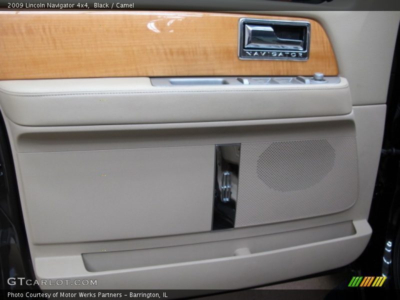 Black / Camel 2009 Lincoln Navigator 4x4