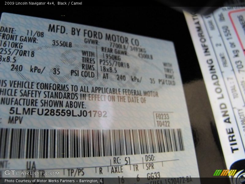Black / Camel 2009 Lincoln Navigator 4x4