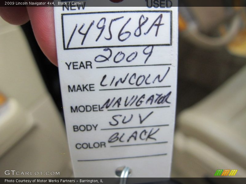 Black / Camel 2009 Lincoln Navigator 4x4