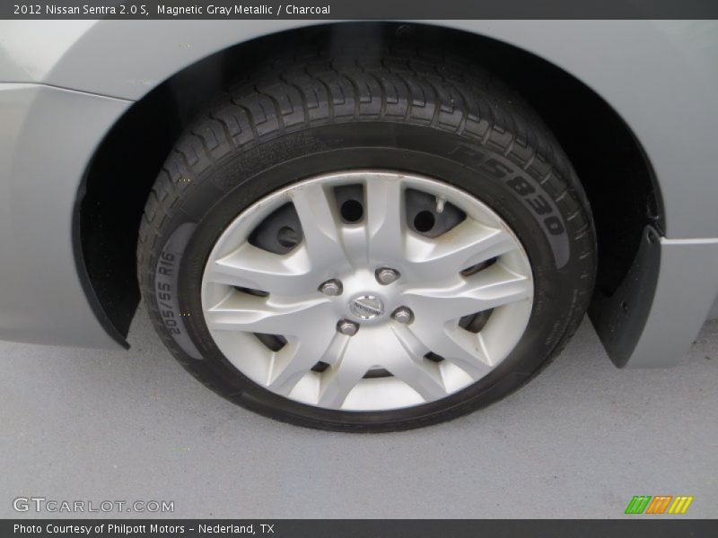 Magnetic Gray Metallic / Charcoal 2012 Nissan Sentra 2.0 S