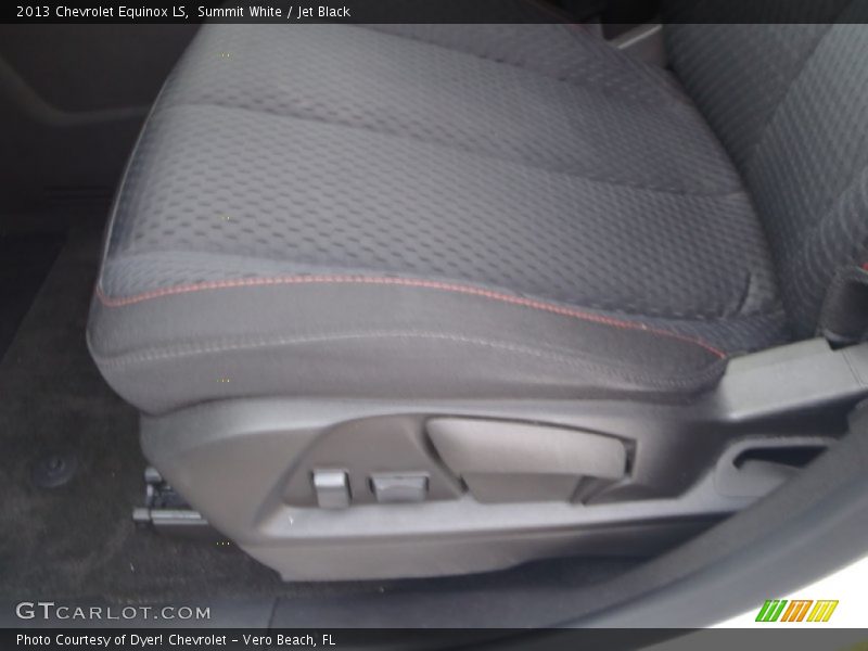Summit White / Jet Black 2013 Chevrolet Equinox LS