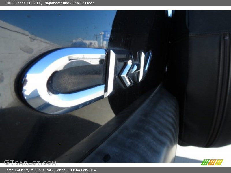 Nighthawk Black Pearl / Black 2005 Honda CR-V LX