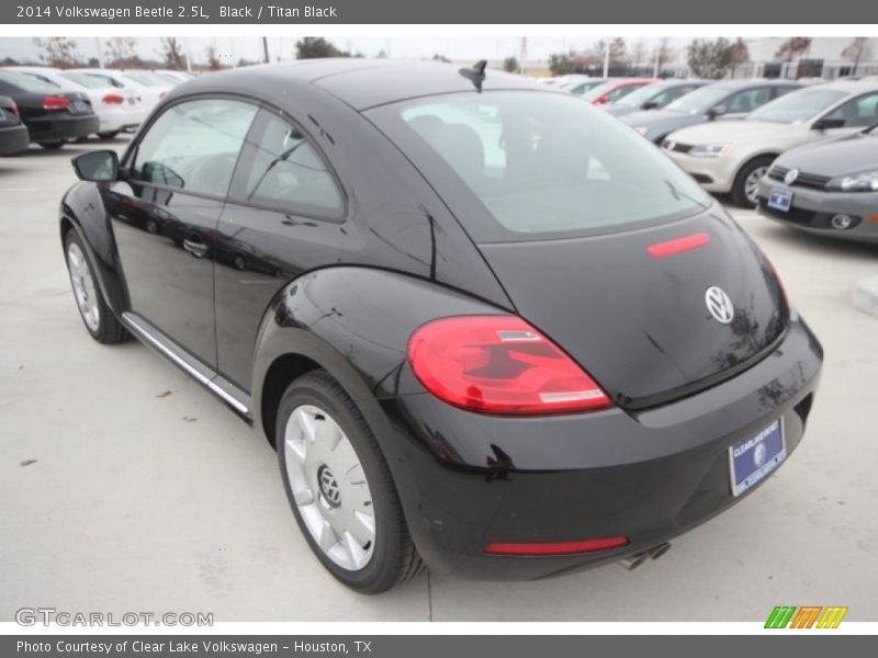 Black / Titan Black 2014 Volkswagen Beetle 2.5L