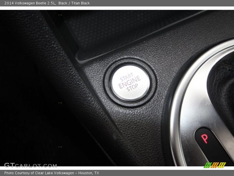 Black / Titan Black 2014 Volkswagen Beetle 2.5L