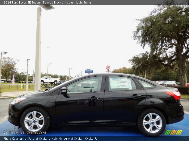 Tuxedo Black / Medium Light Stone 2014 Ford Focus SE Sedan